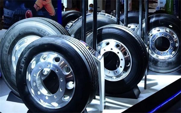 恒馳品牌輪胎汽配基地 攜手經(jīng)銷商，共筑連鎖品牌新生態(tài)